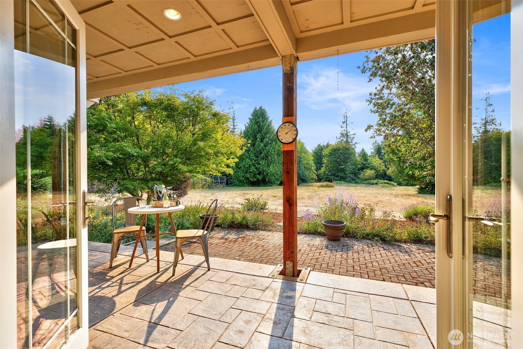 25613 Tytler Road Property Photo 10