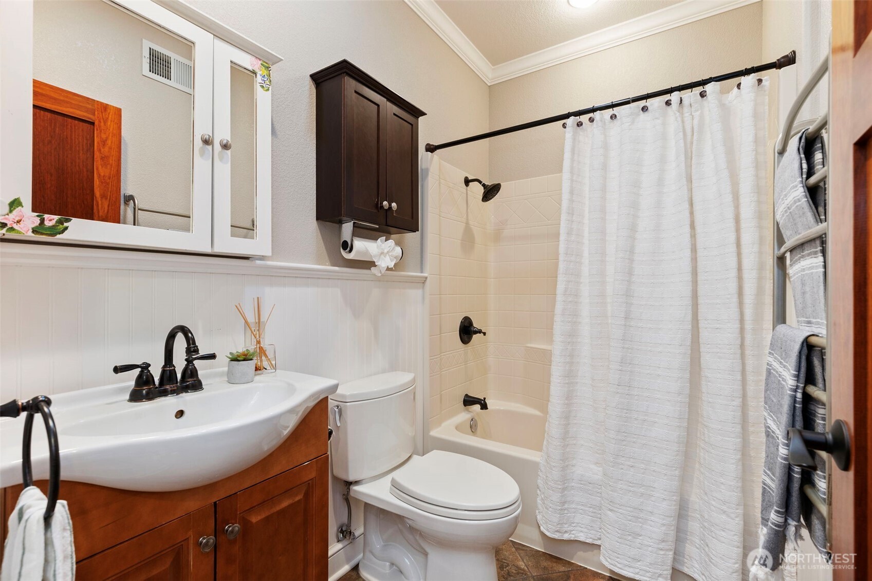 25613 Tytler Road Property Photo 15