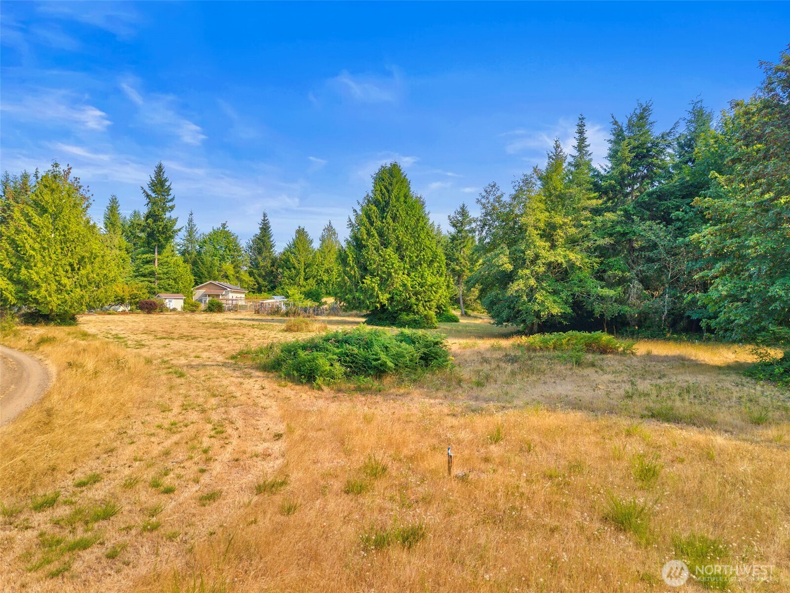 25613 Tytler Road Property Photo 33