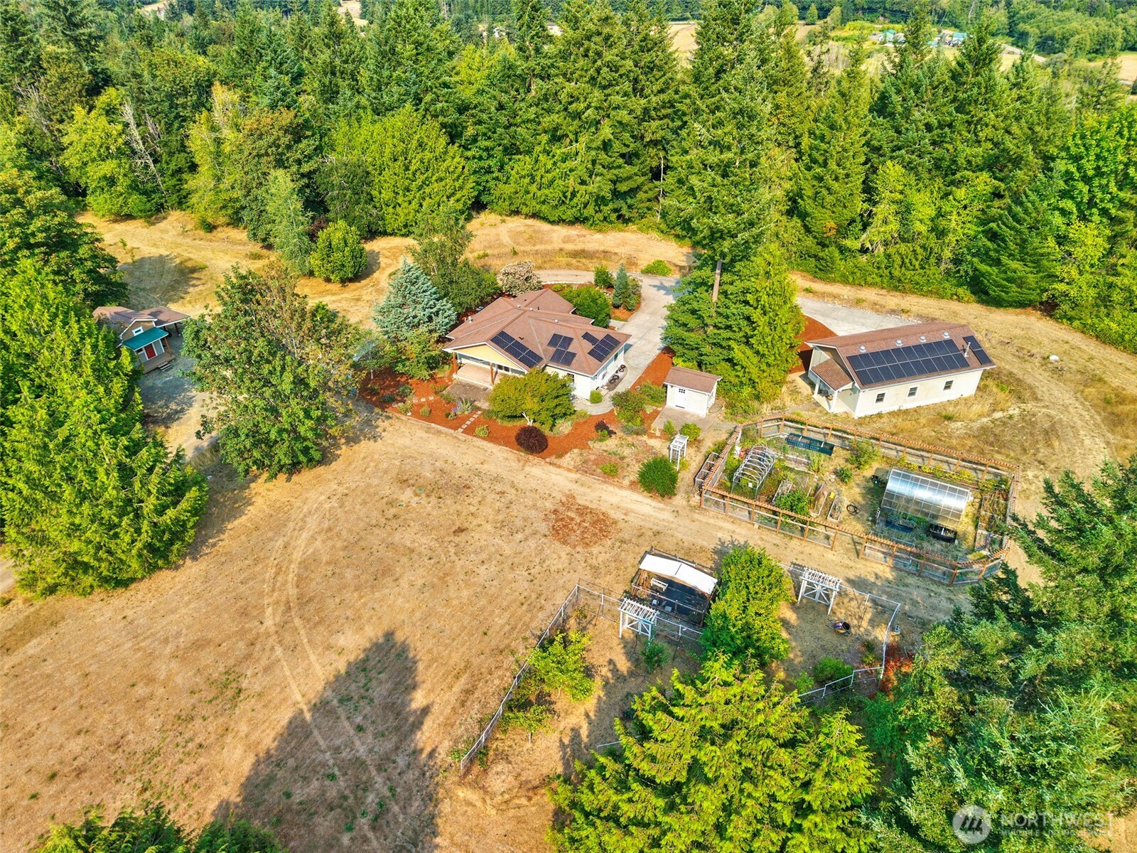 25613 Tytler Road Property Photo 37