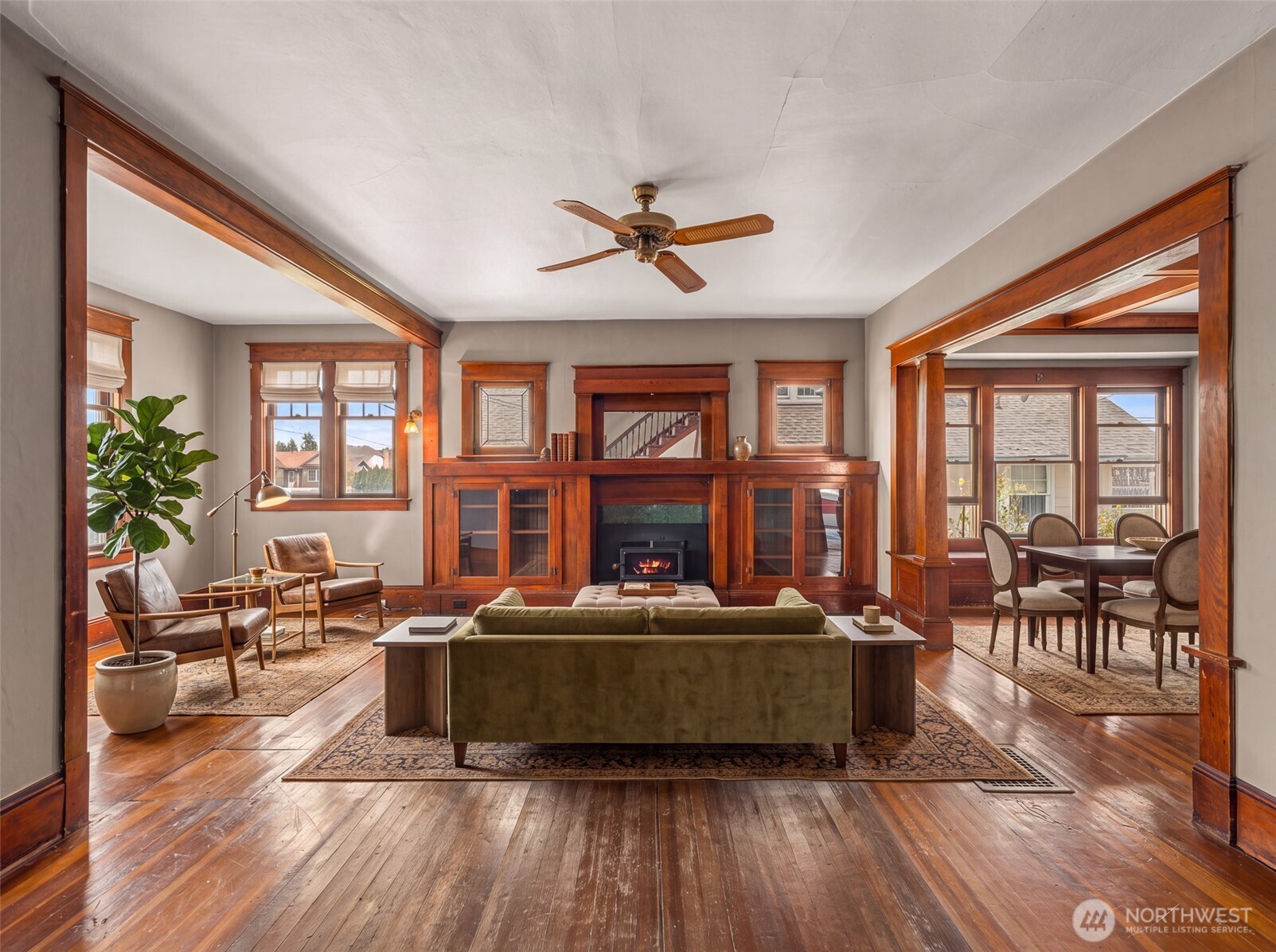 311 Okanogan Avenue Property Photo 4