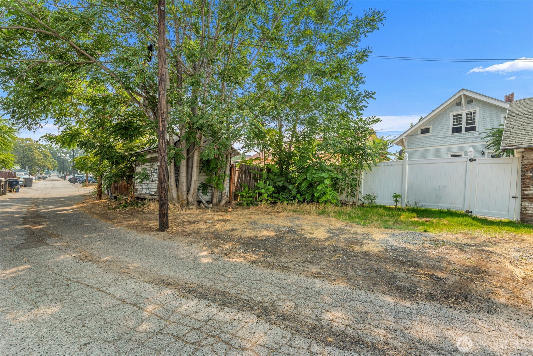 311 Okanogan Avenue Property Photo 39
