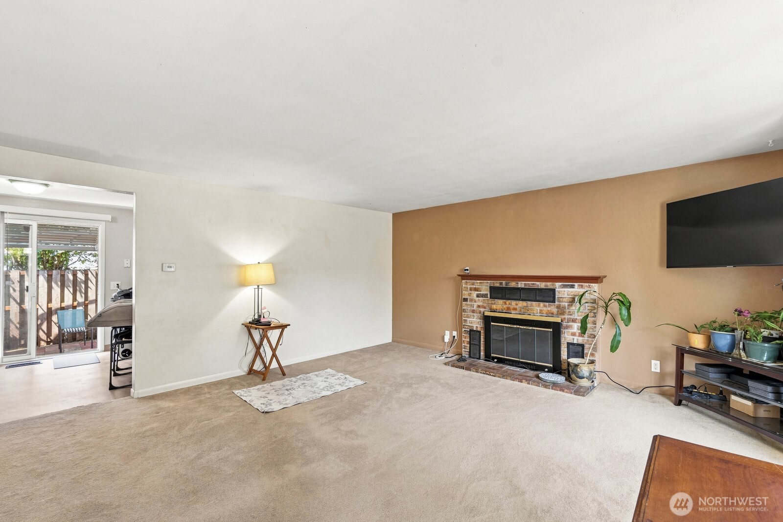 1815 Curtis Court Property Photo 4