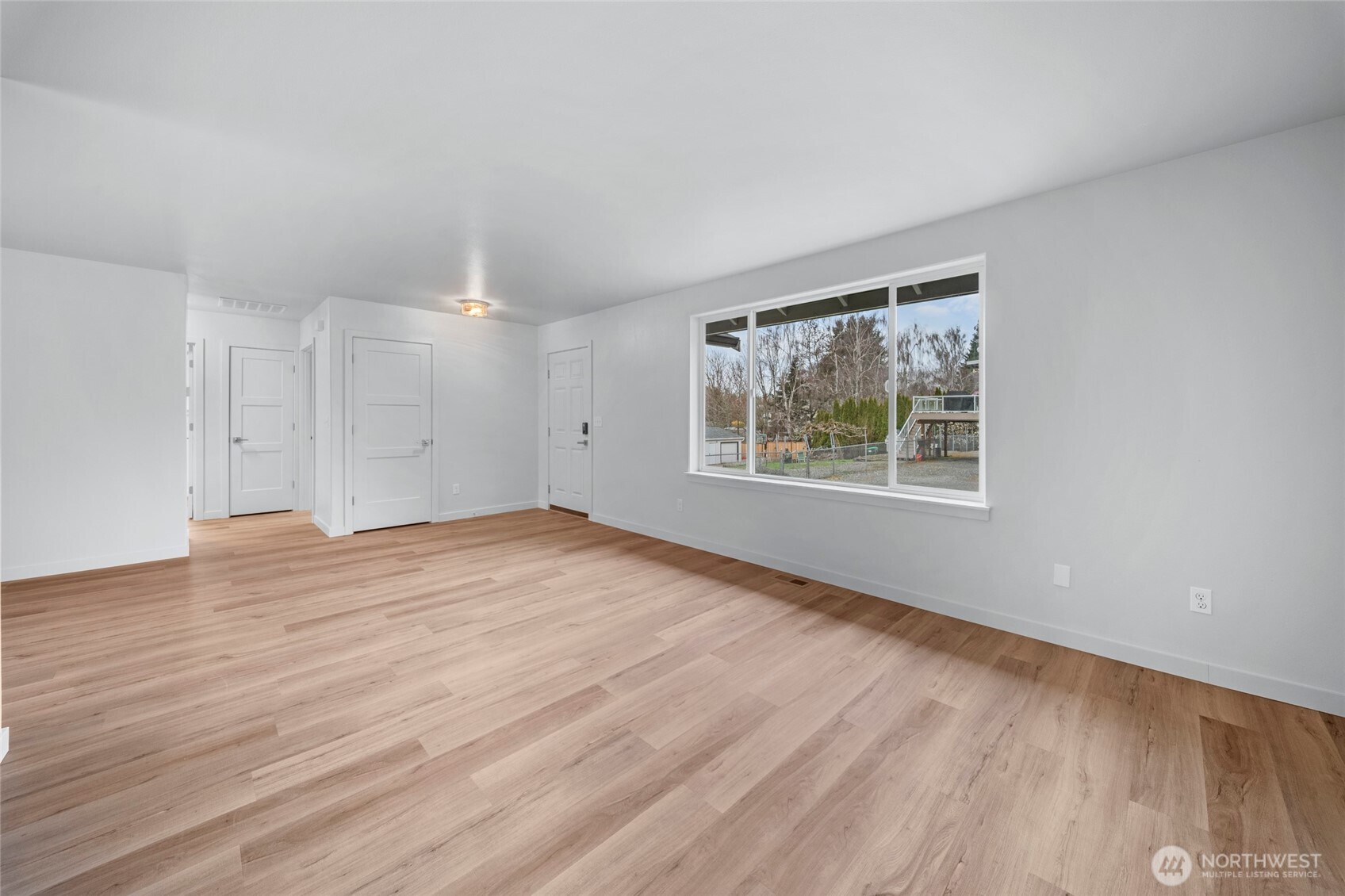 503 Devoe Street Property Photo 3