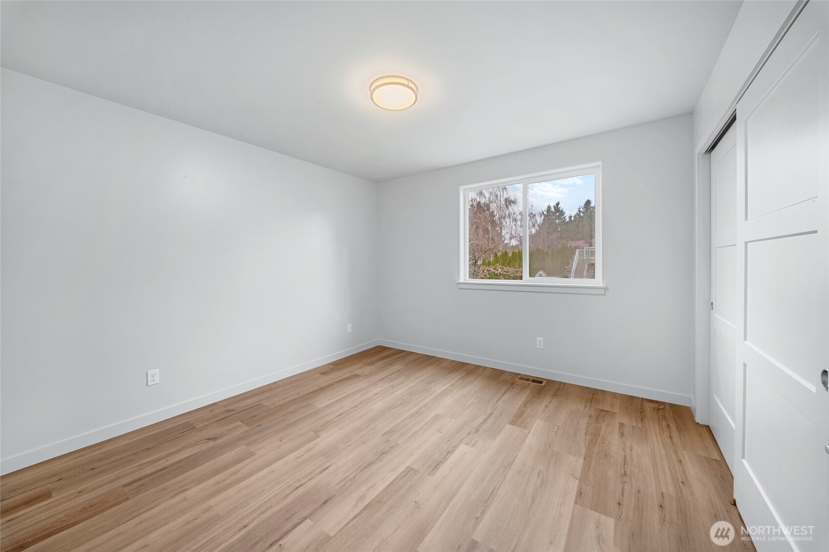 503 Devoe Street Property Photo 11