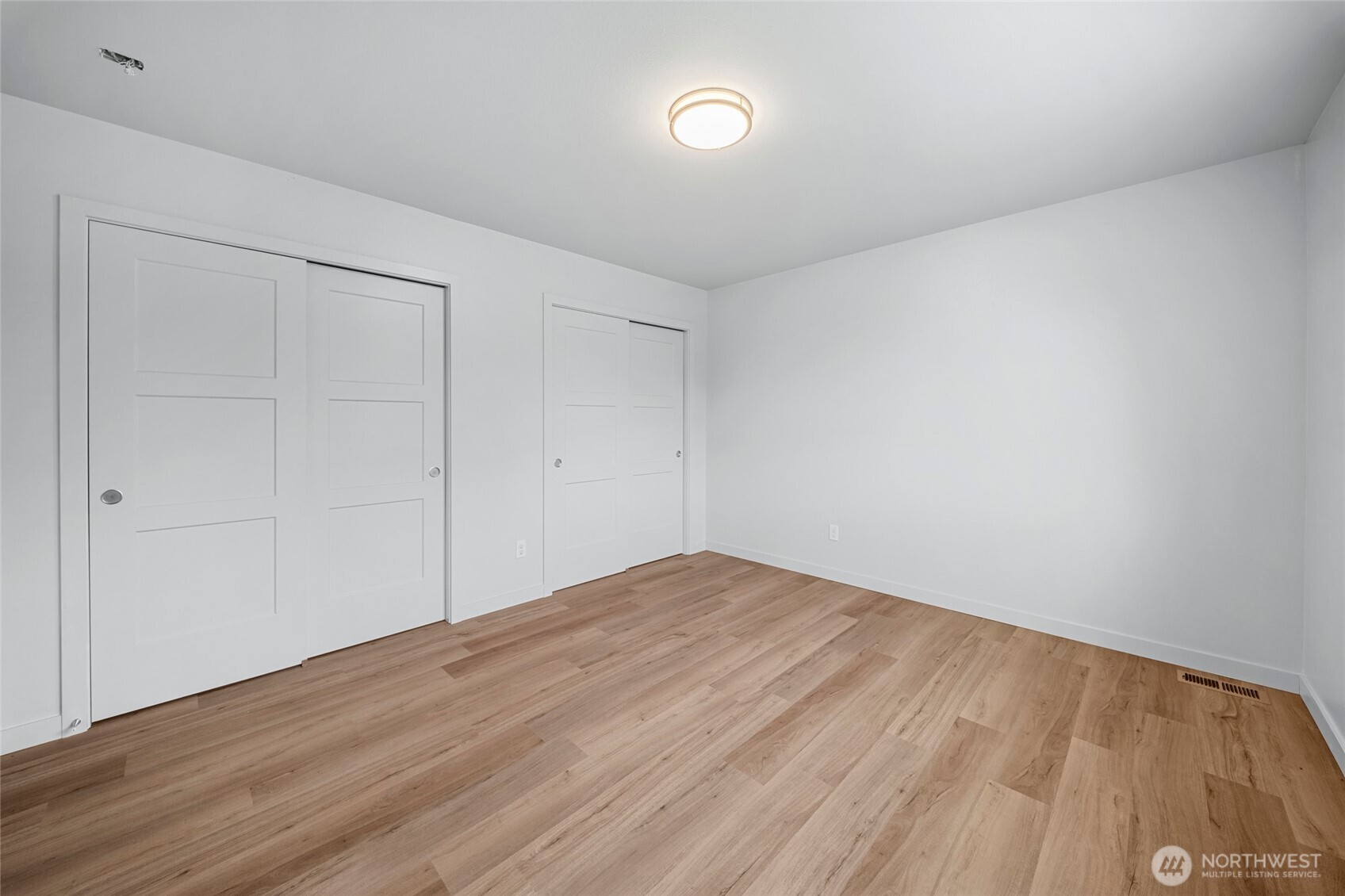 503 Devoe Street Property Photo 14