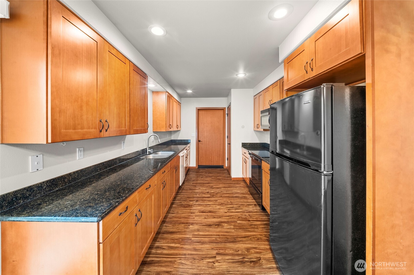 503 Devoe Street Property Photo 24