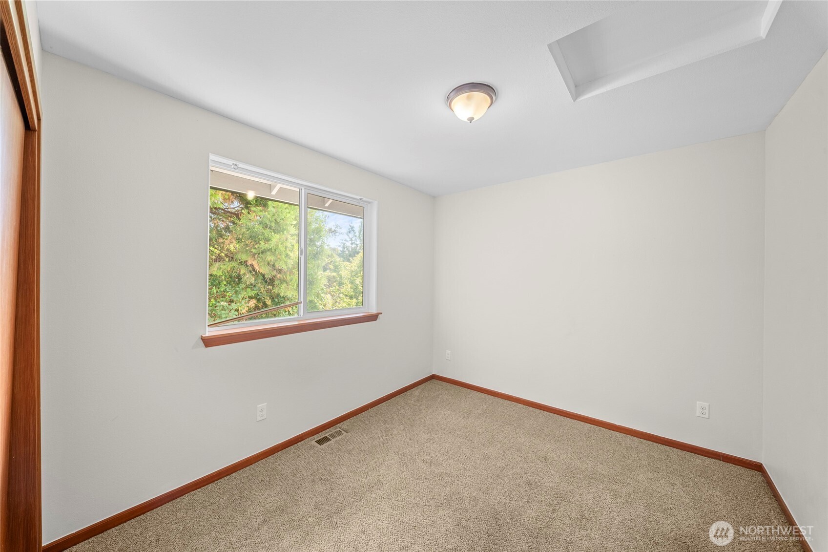 503 Devoe Street Property Photo 34