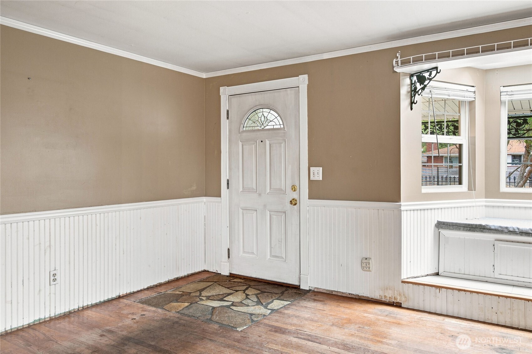 20111 143rd Place Property Photo 4