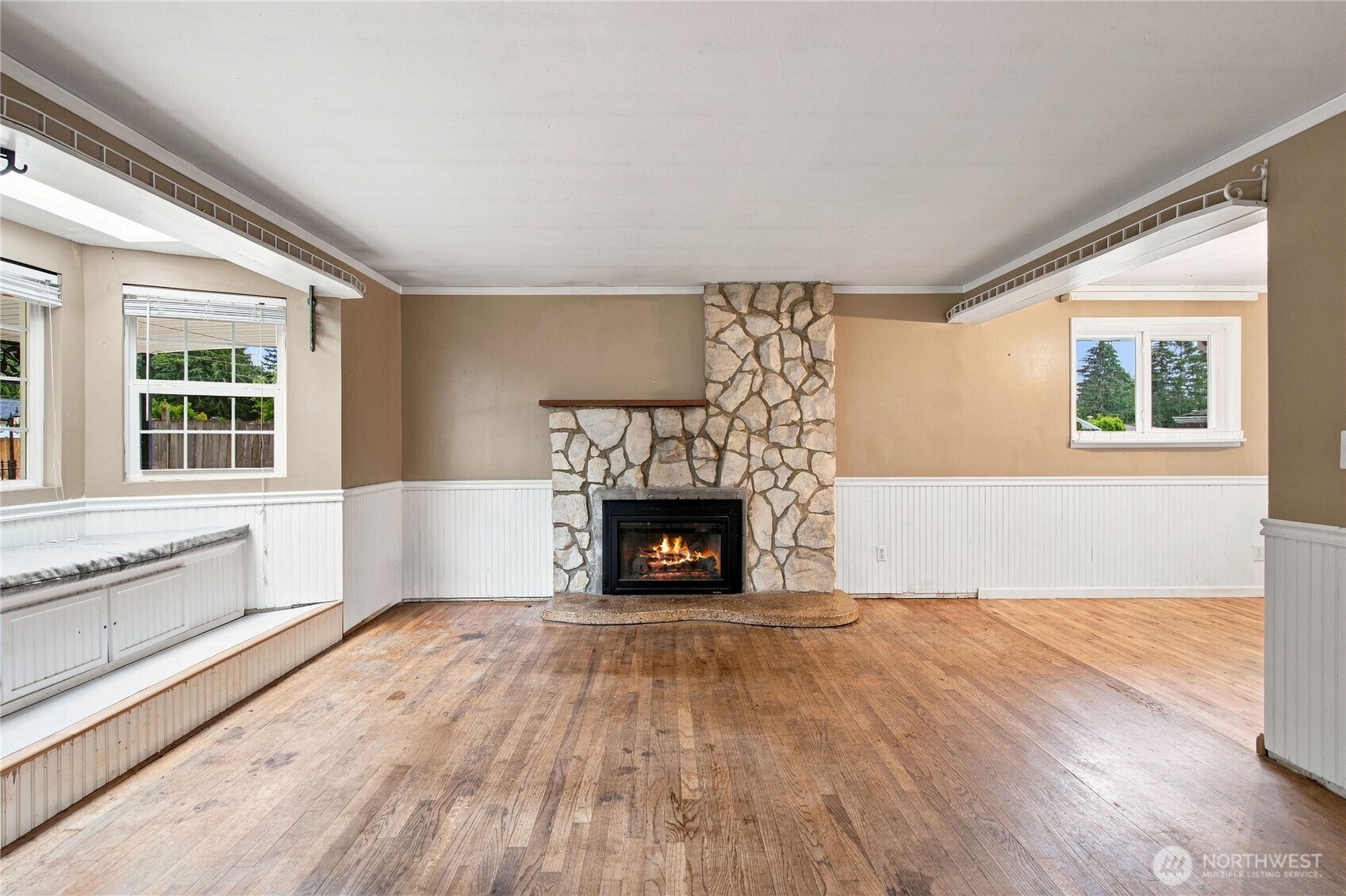 20111 143rd Place Property Photo 5