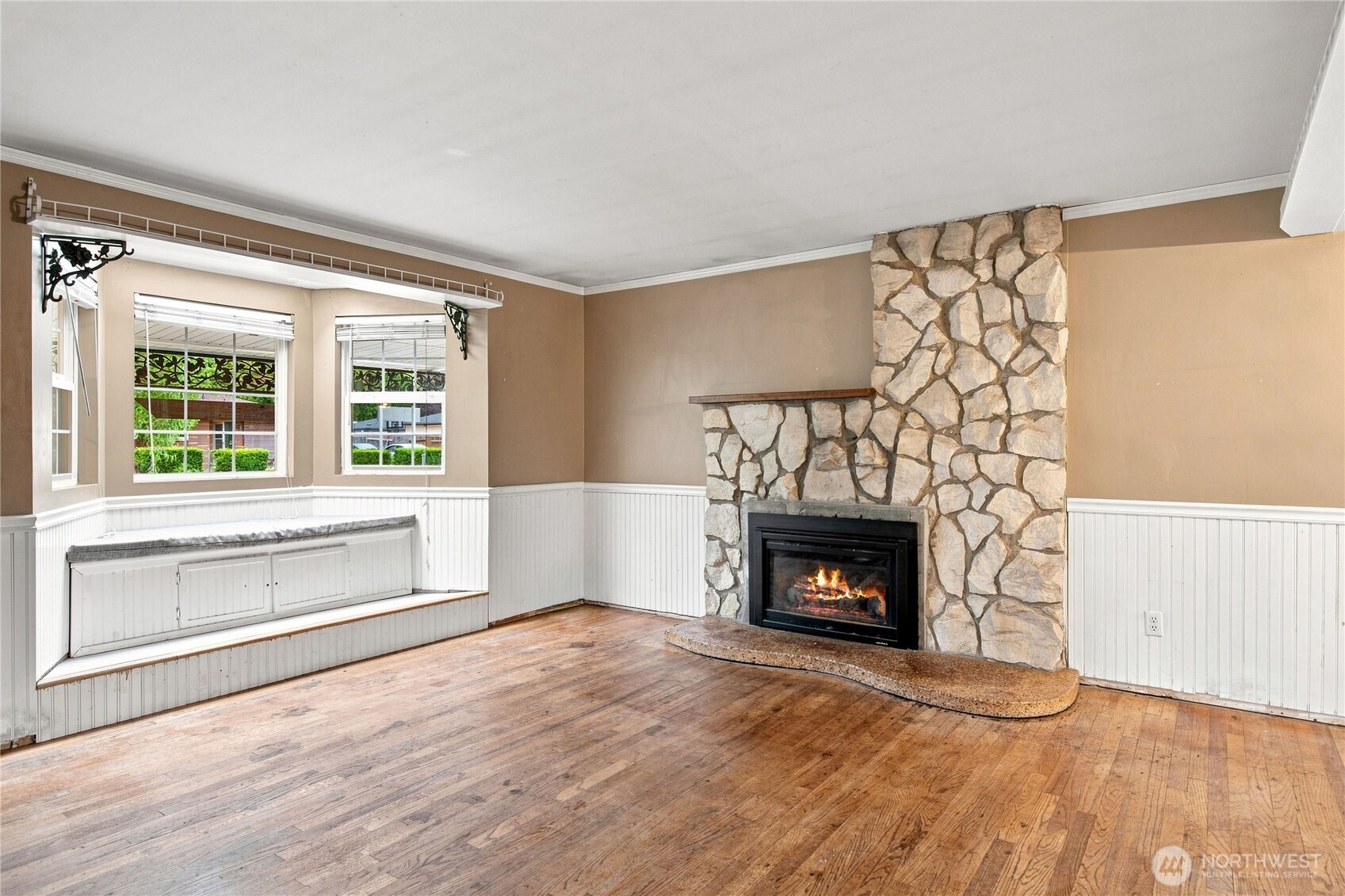 20111 143rd Place Property Photo 6
