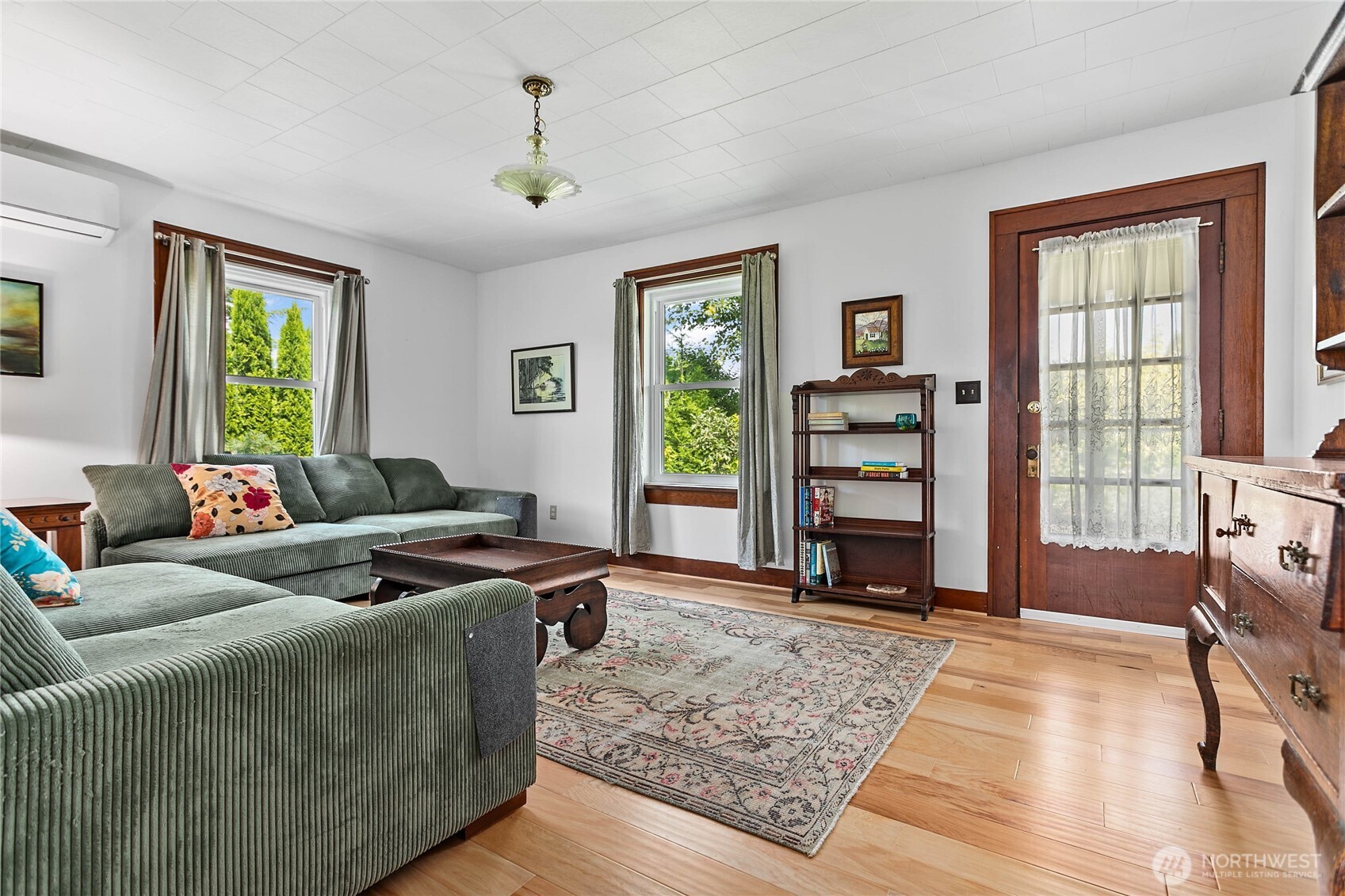 208 Mead Avenue Property Photo 3