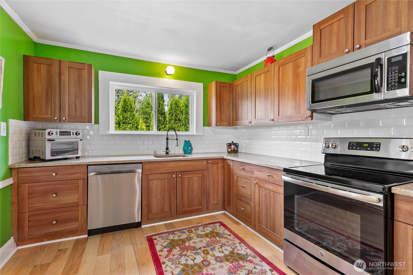 208 Mead Avenue Property Photo 12