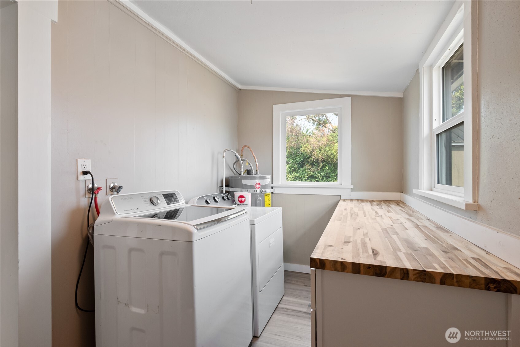 256 Beech Street Property Photo 12