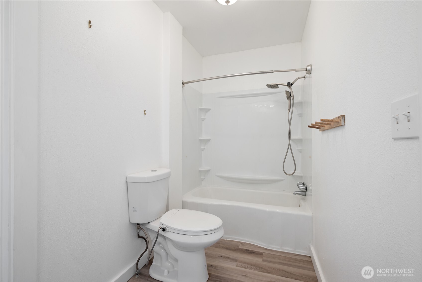 256 Beech Street Property Photo 15