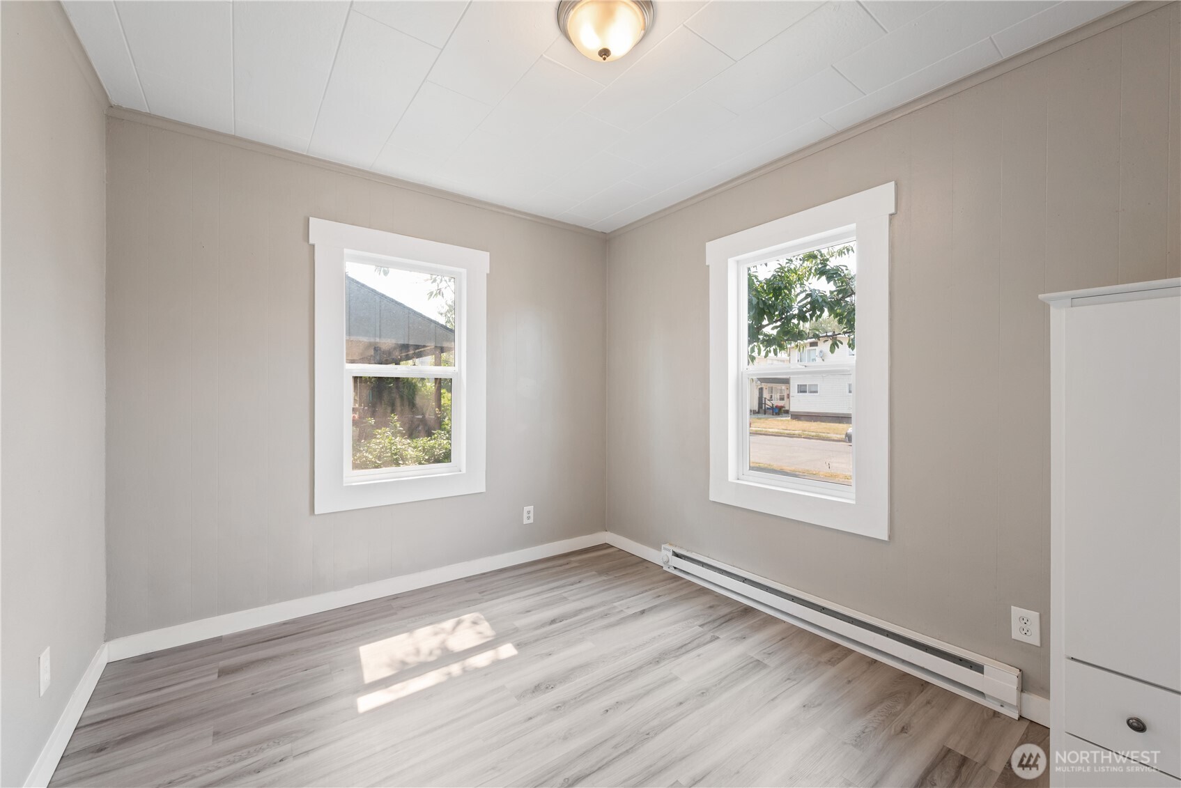 256 Beech Street Property Photo 18