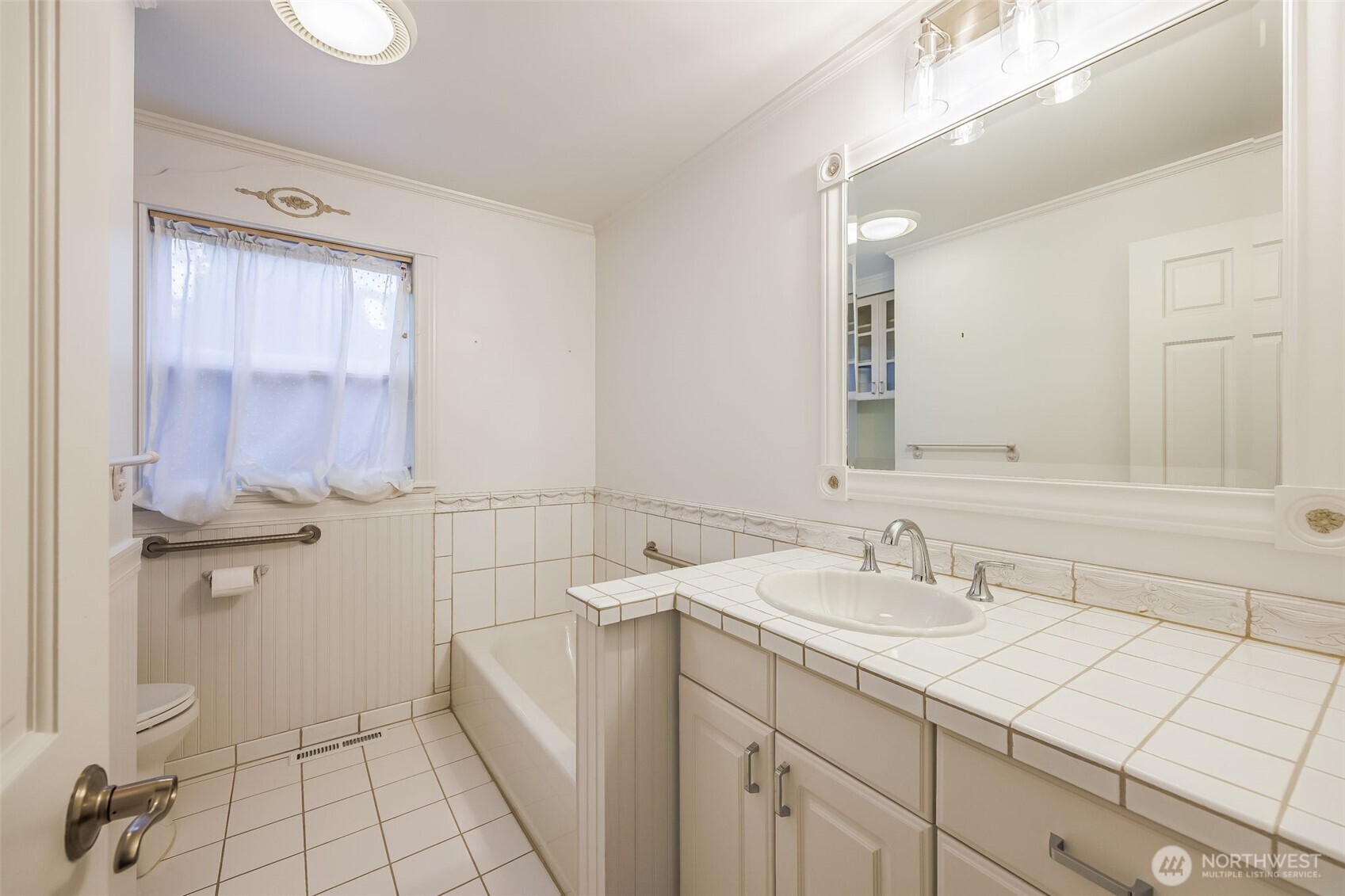 10648 Ne 47th Place Property Photo 23
