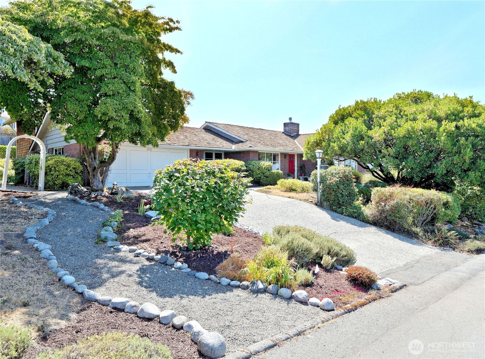 1012 Evergreen Drive Property Photo 1