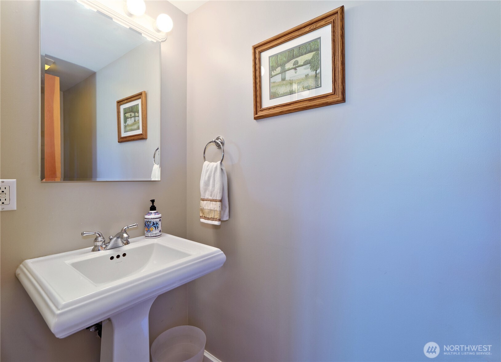1012 Evergreen Drive Property Photo 8