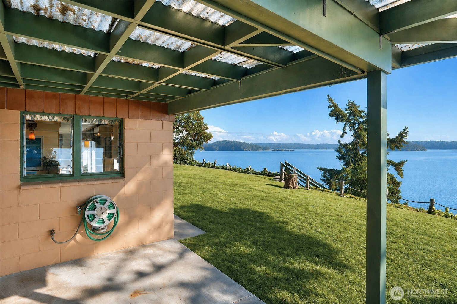 6860 Salmon Beach Road Property Photo 12