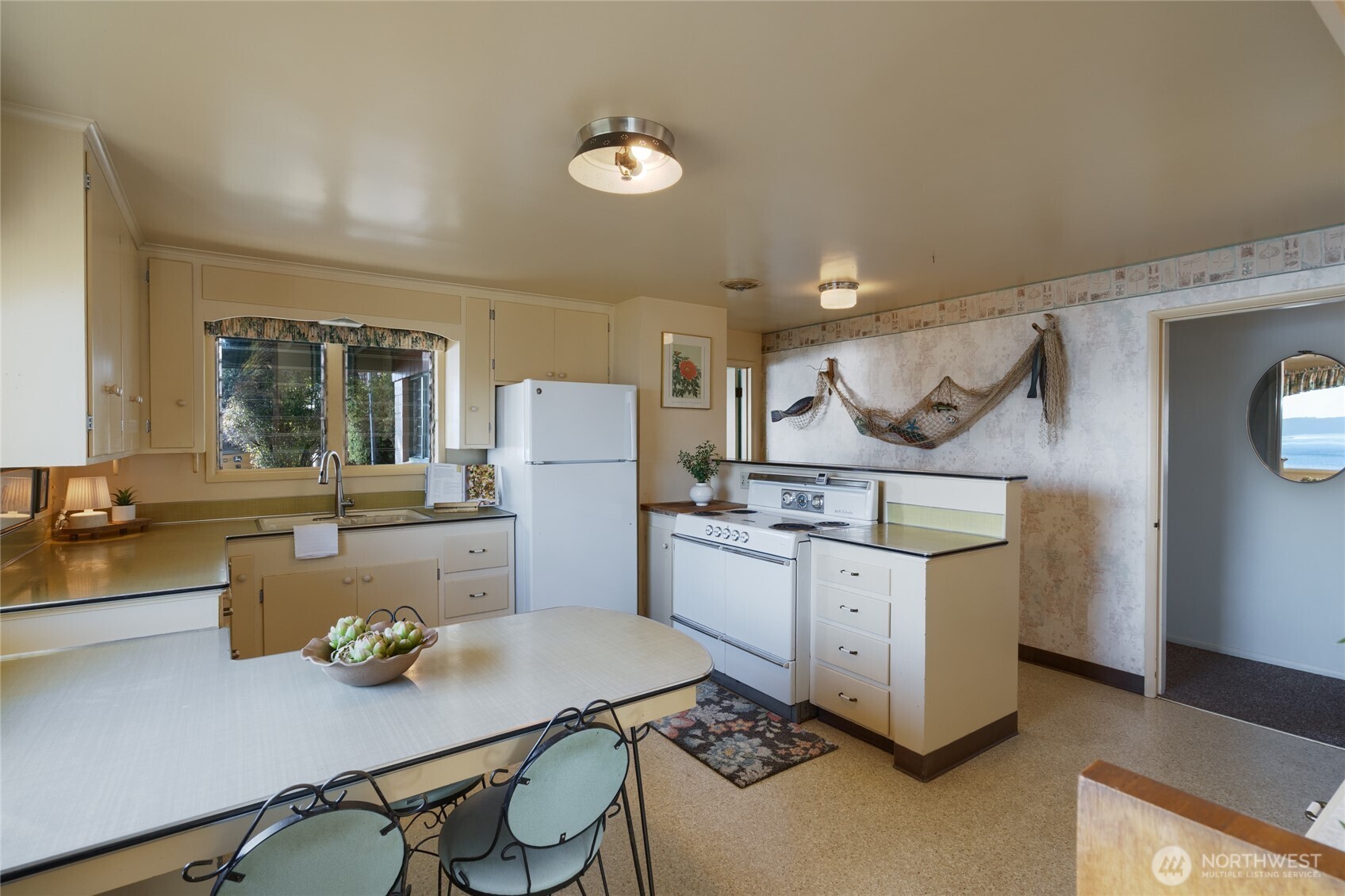 6860 Salmon Beach Road Property Photo 20