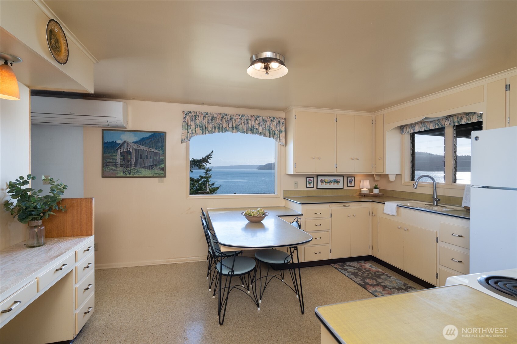 6860 Salmon Beach Road Property Photo 21