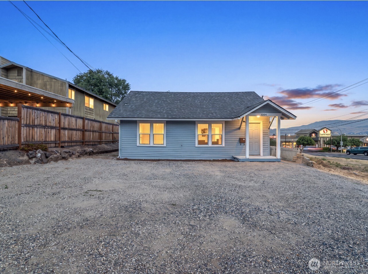 1004 5th Street Property Photo 2