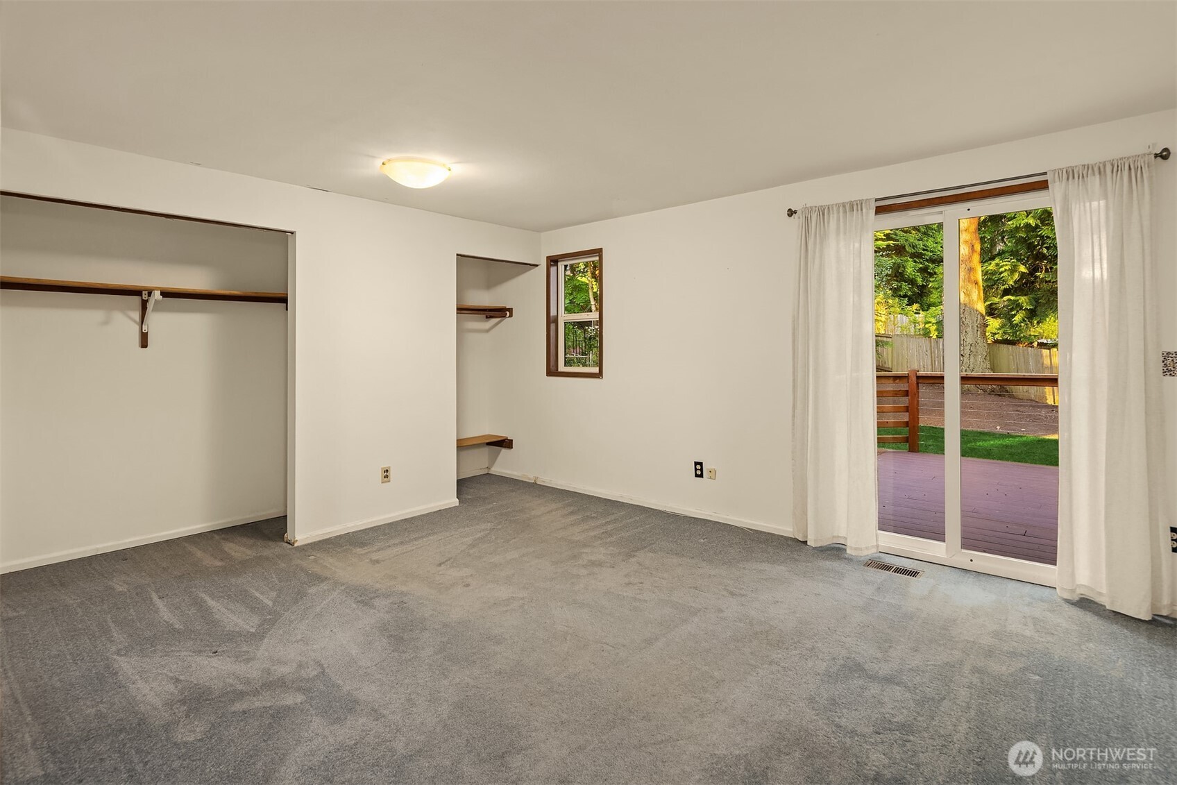 7016 165th Place Property Photo 24