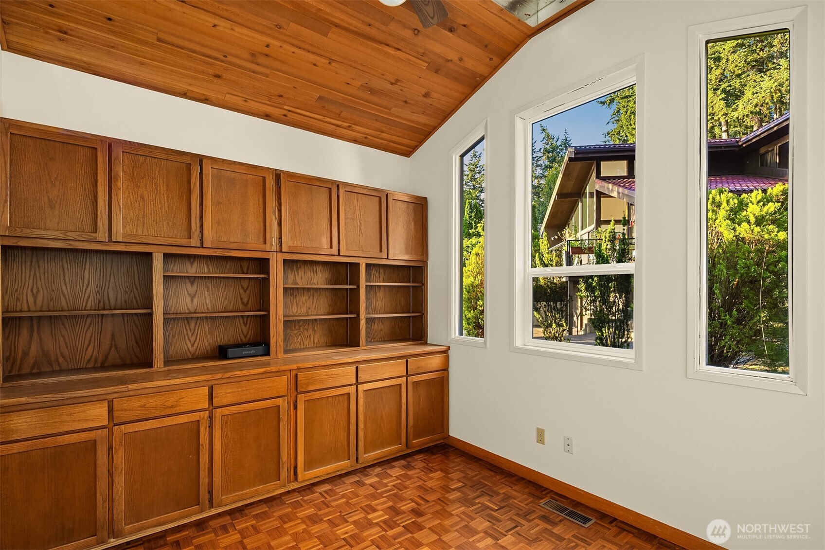 7016 165th Place Property Photo 25