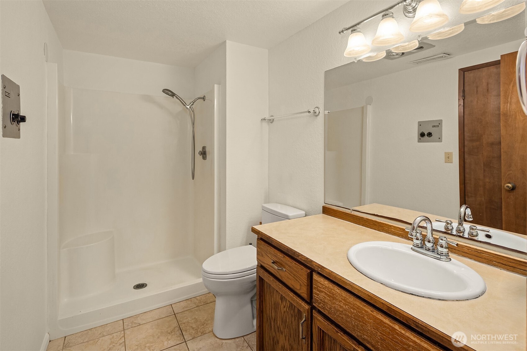 7016 165th Place Property Photo 28