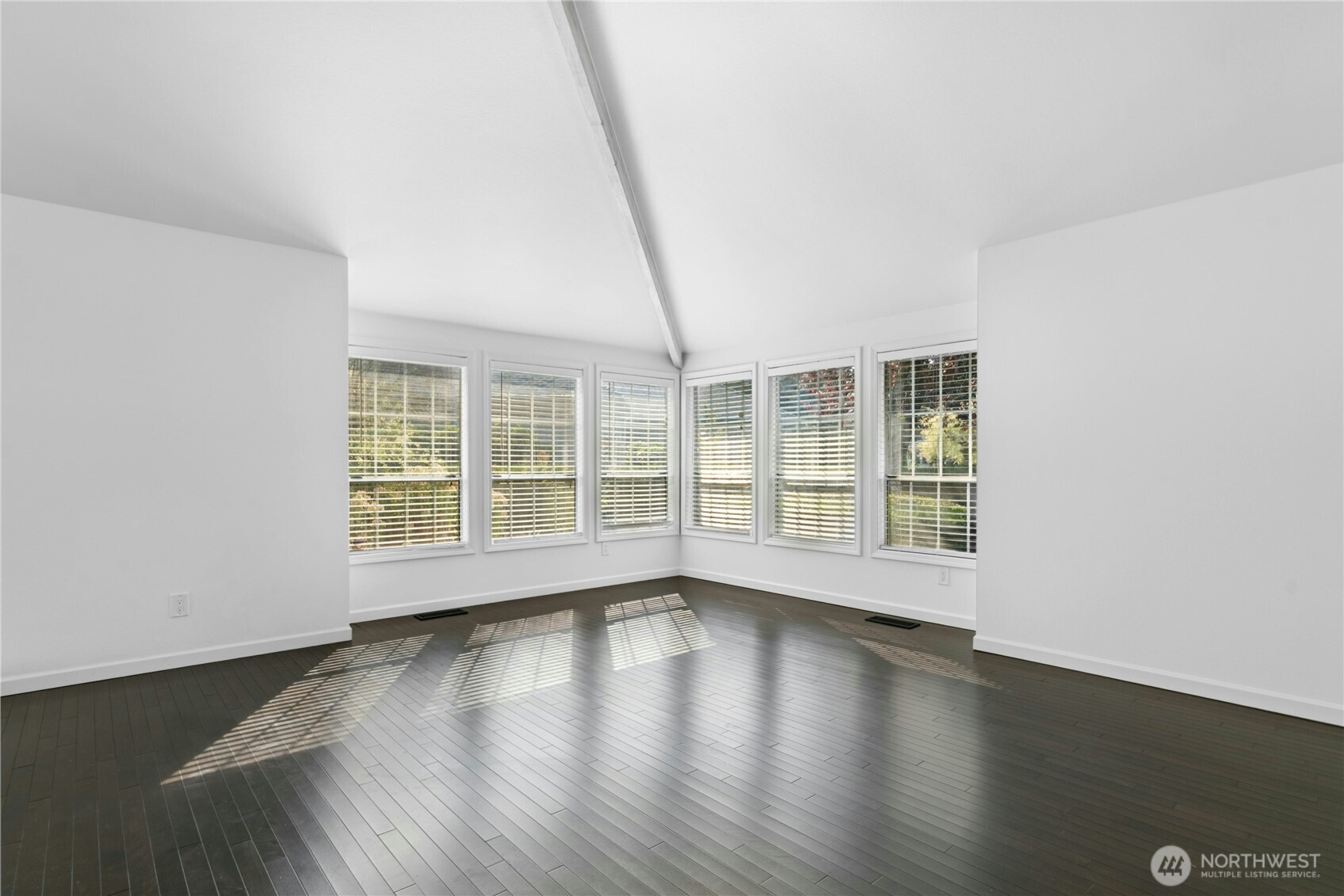 2836 213th Avenue Property Photo 5