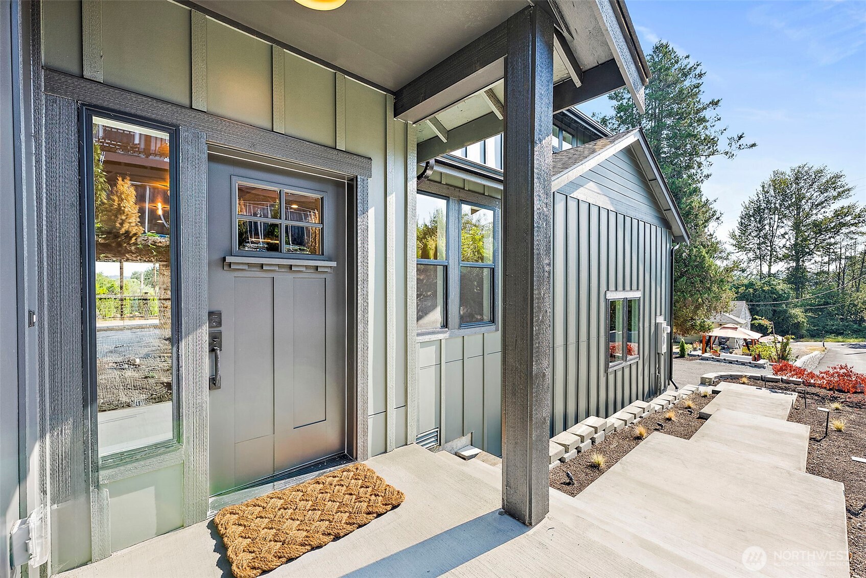 1238 9th Street Property Photo 2