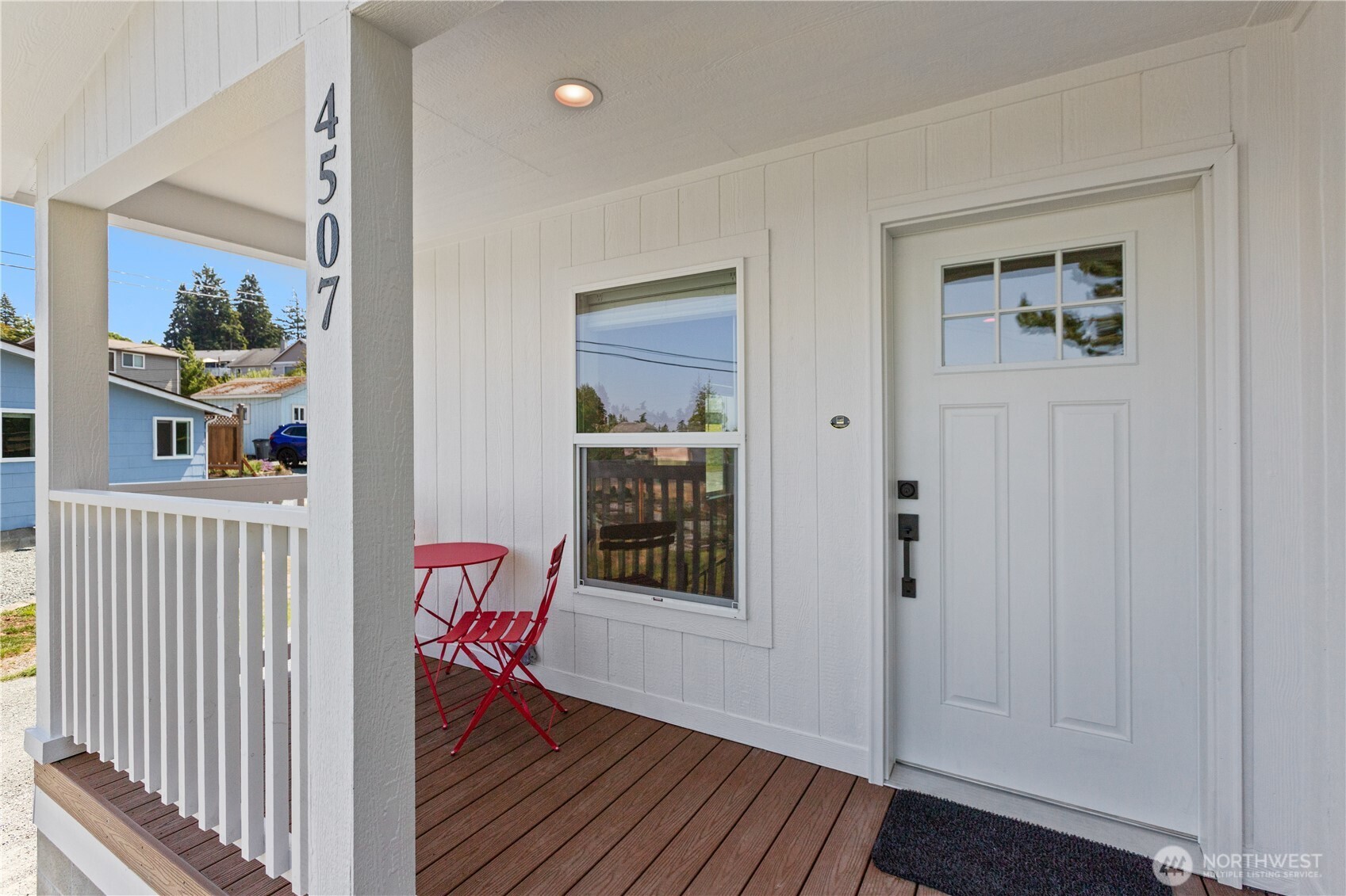 4507 Oaks Avenue Property Photo 1