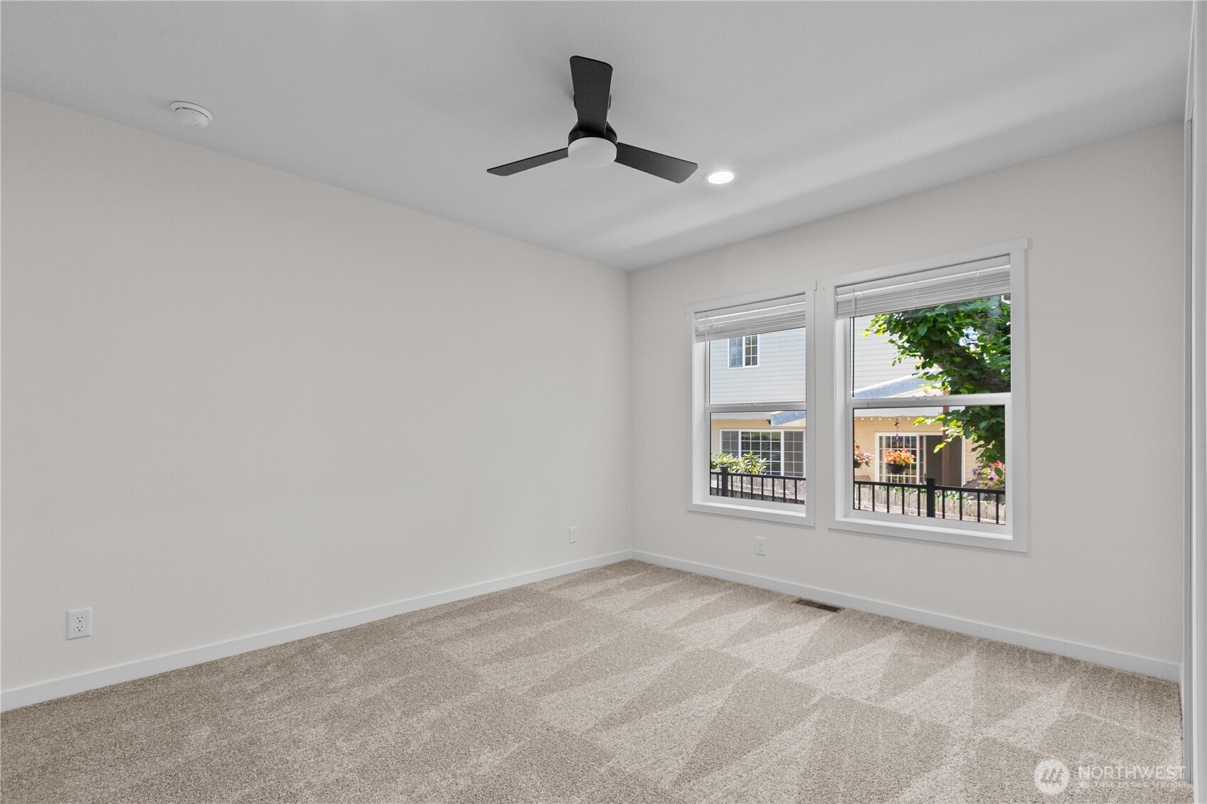 4507 Oaks Avenue Property Photo 16
