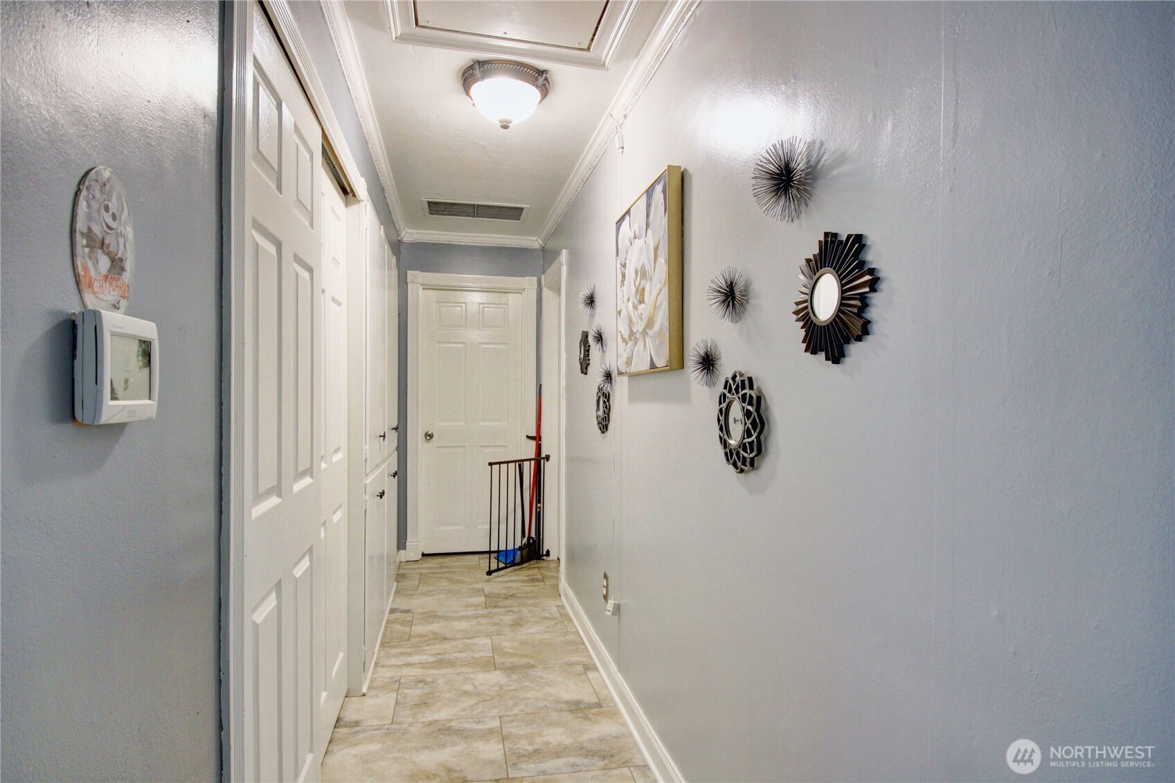 903 Jameson Street Property Photo 9
