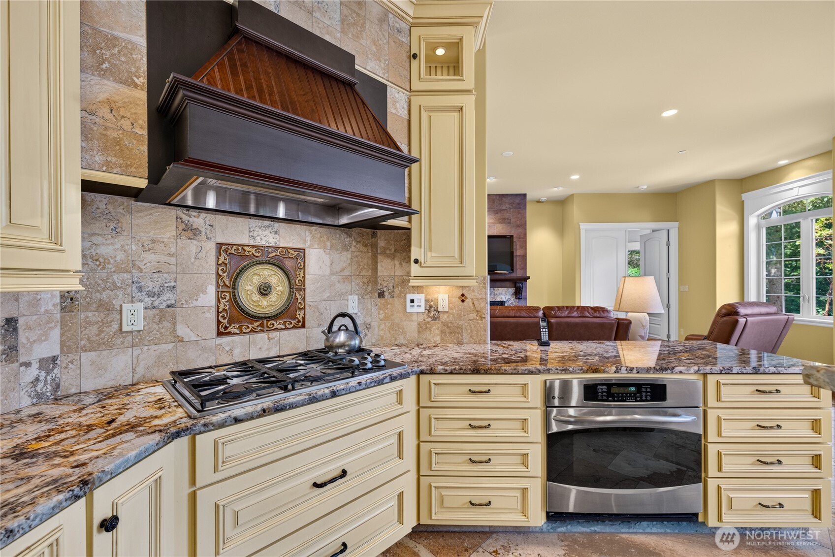 11946 New Morning Drive Property Photo 8