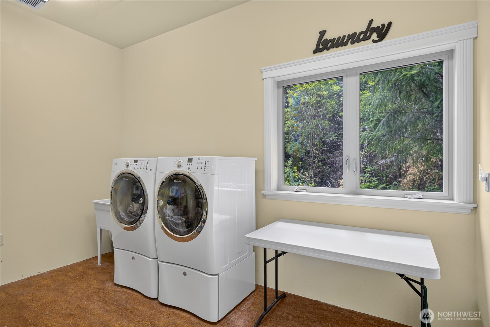 11946 New Morning Drive Property Photo 32