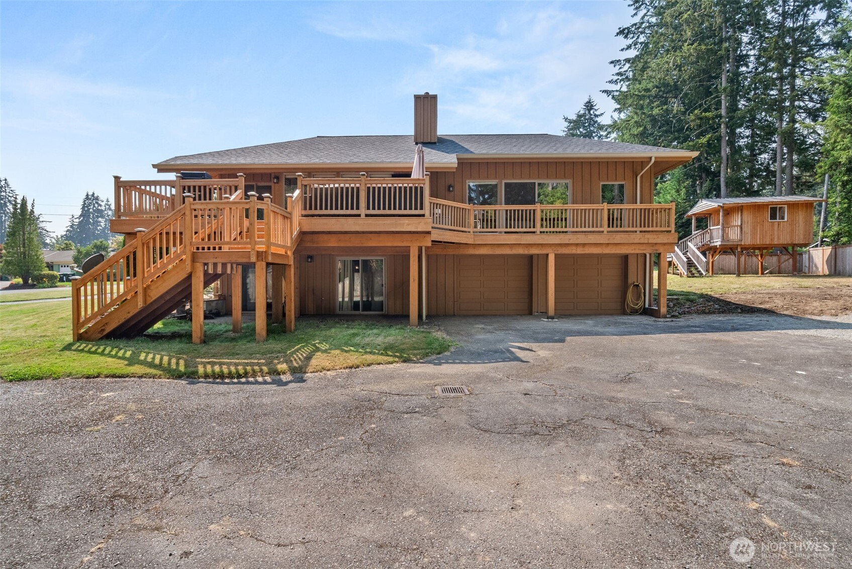 2616 Country Club Court Property Photo 22