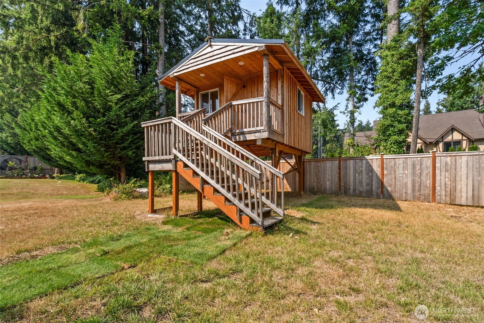 2616 Country Club Court Property Photo 23