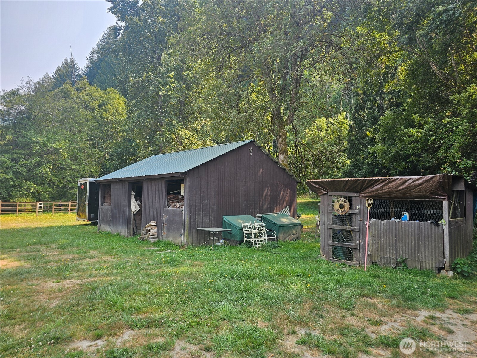 1077 Cline Road Property Photo 5