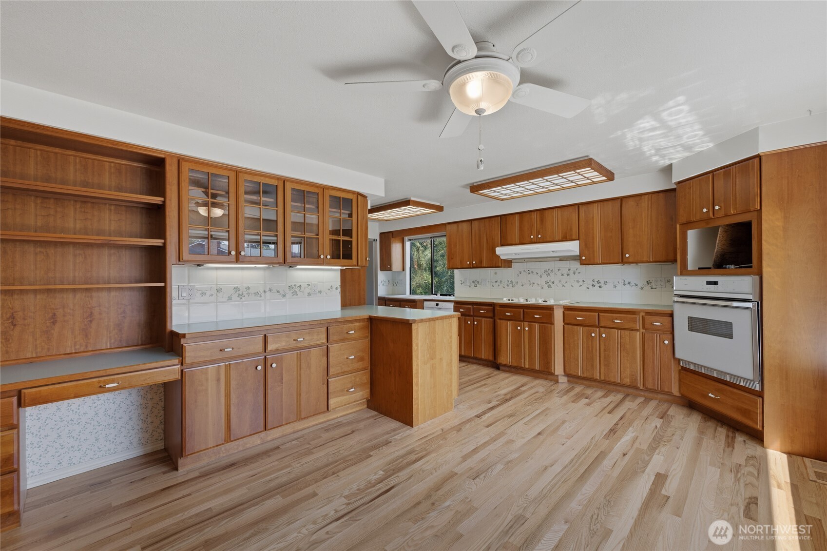 31423 42nd Place Property Photo 10