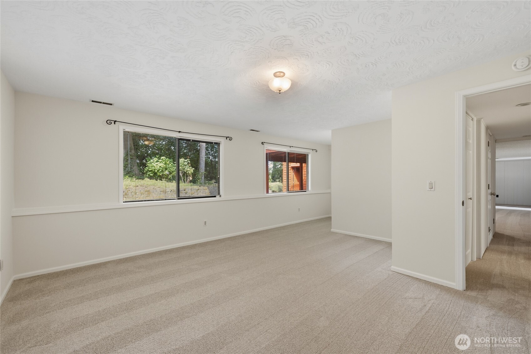 31423 42nd Place Property Photo 25