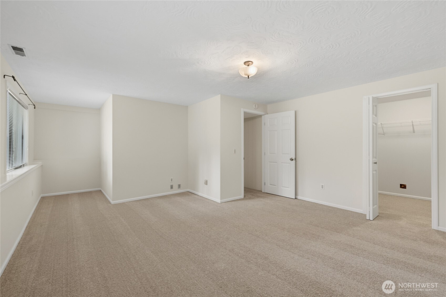 31423 42nd Place Property Photo 26