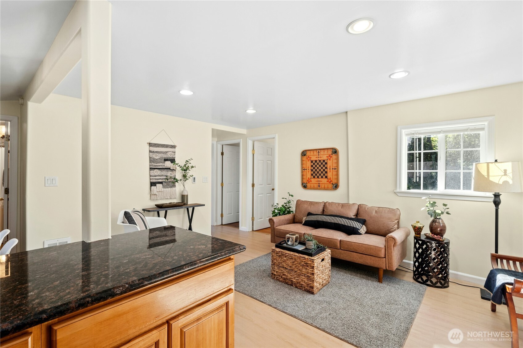 469 Maple Avenue Property Photo 6