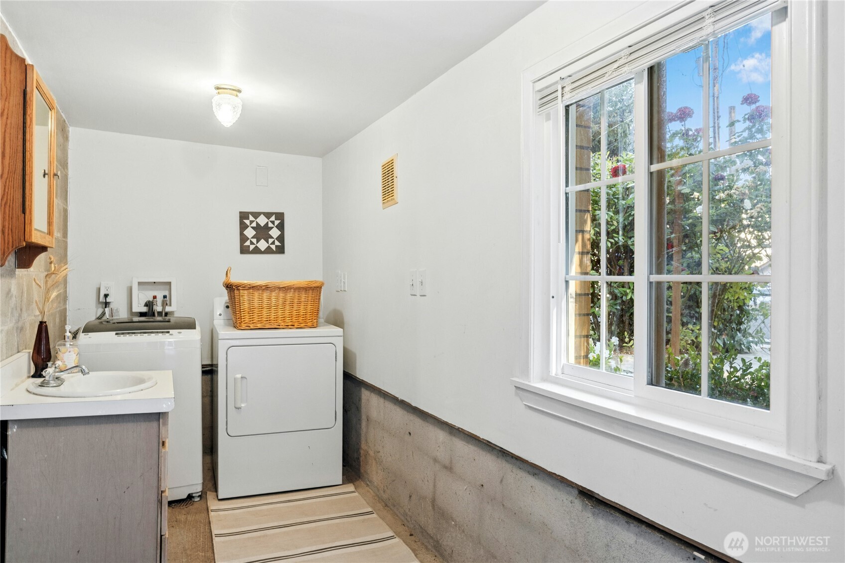 469 Maple Avenue Property Photo 19