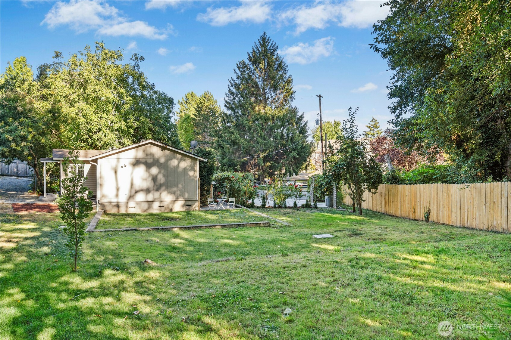 469 Maple Avenue Property Photo 23