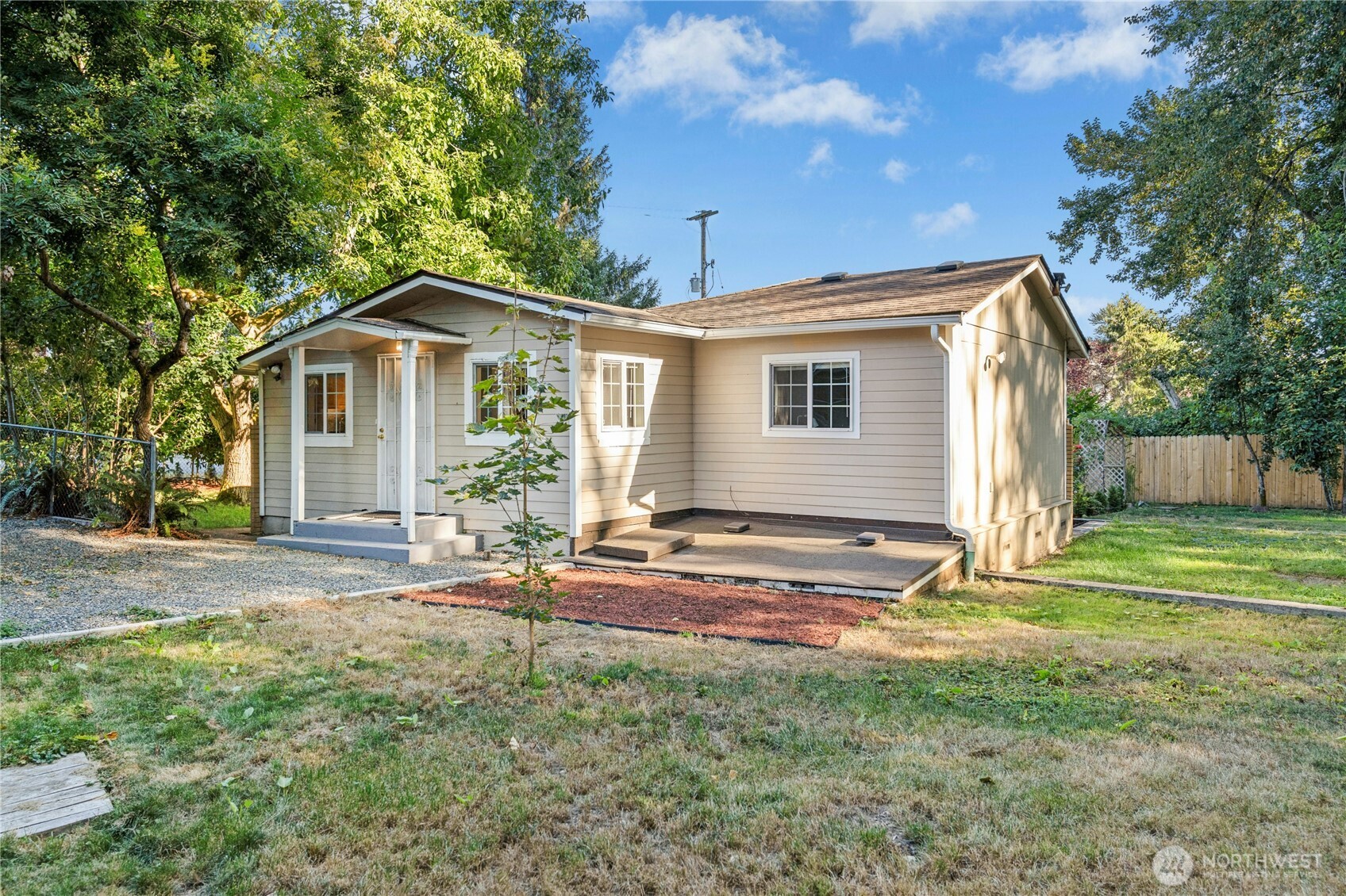 469 Maple Avenue Property Photo 30