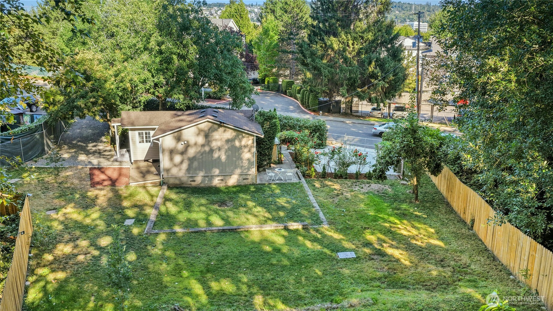 469 Maple Avenue Property Photo 33