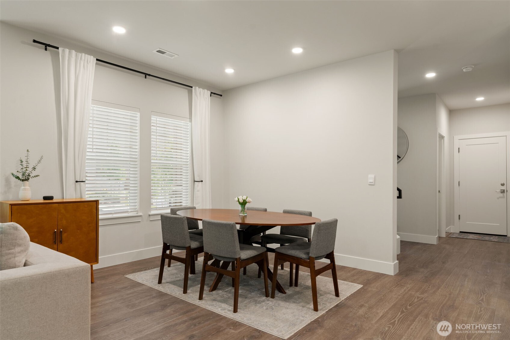 18804 14th Place Property Photo 7