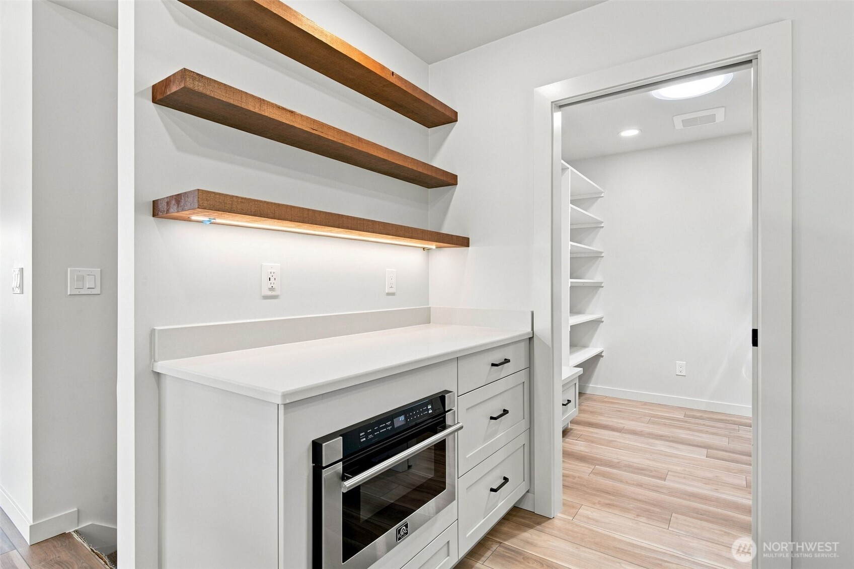 17697 Angeline Avenue Property Photo 8